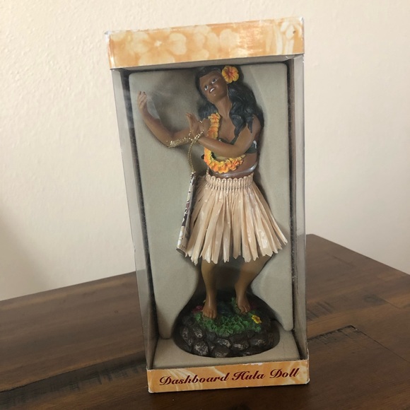 Dashboard Hula Doll by KC Company - Picture 1 of 3